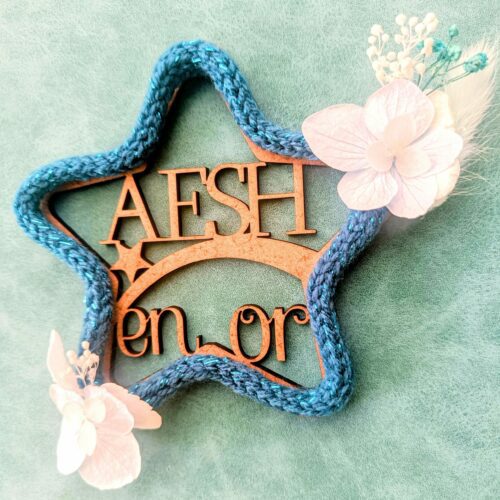 « Magnet Fleuri AESH – Cadeau Doux et Raffiné